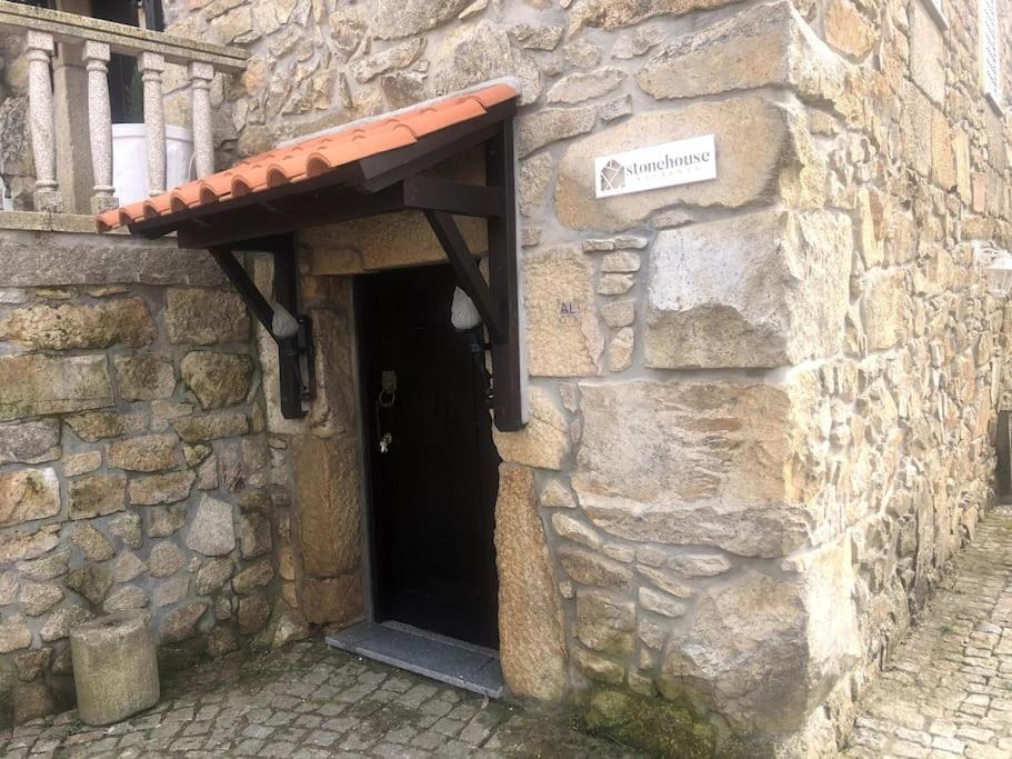 Villa Stone House Salzedas Esterno foto